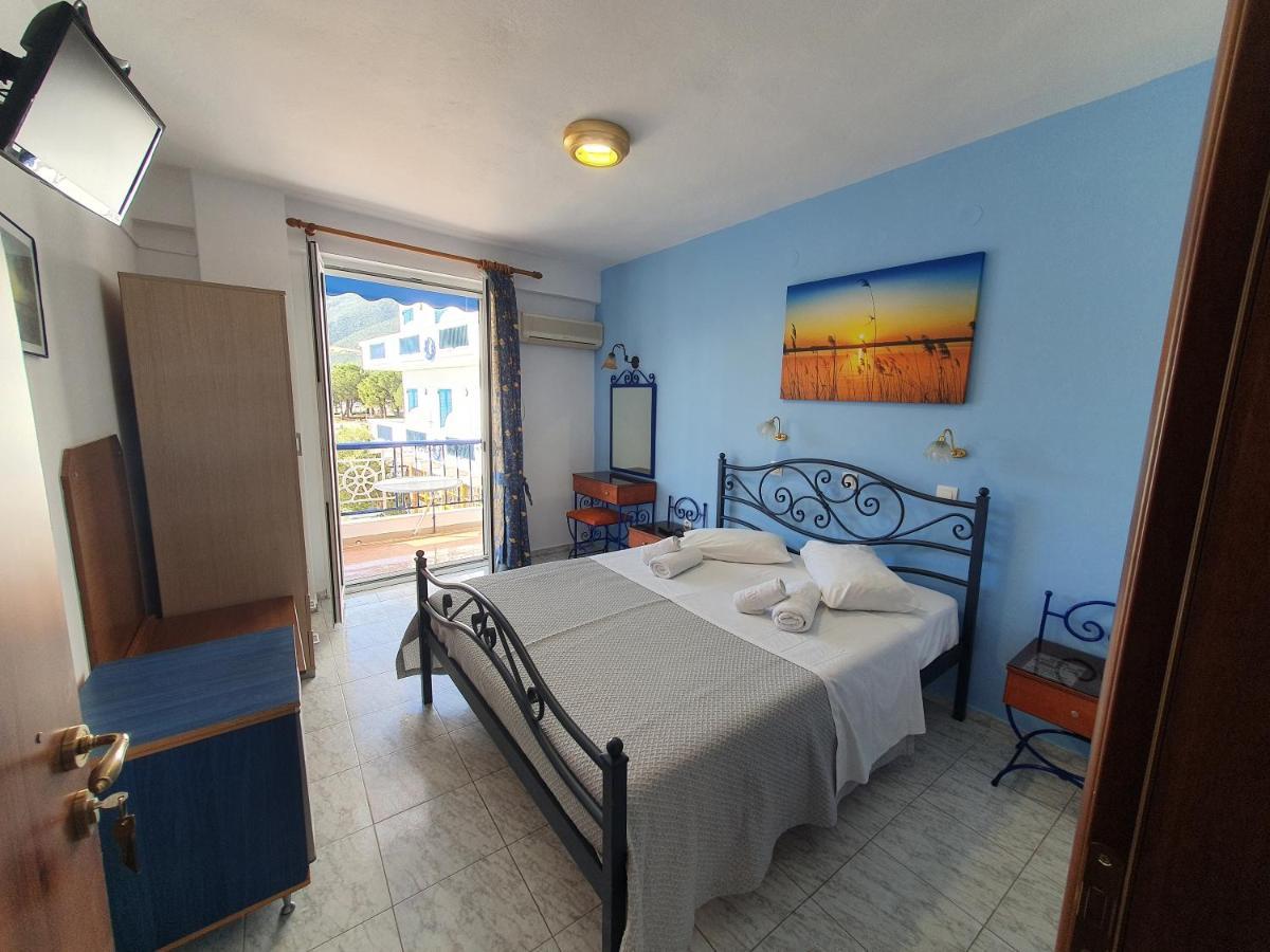 Hotel Mike Epidaurus Екстер'єр фото