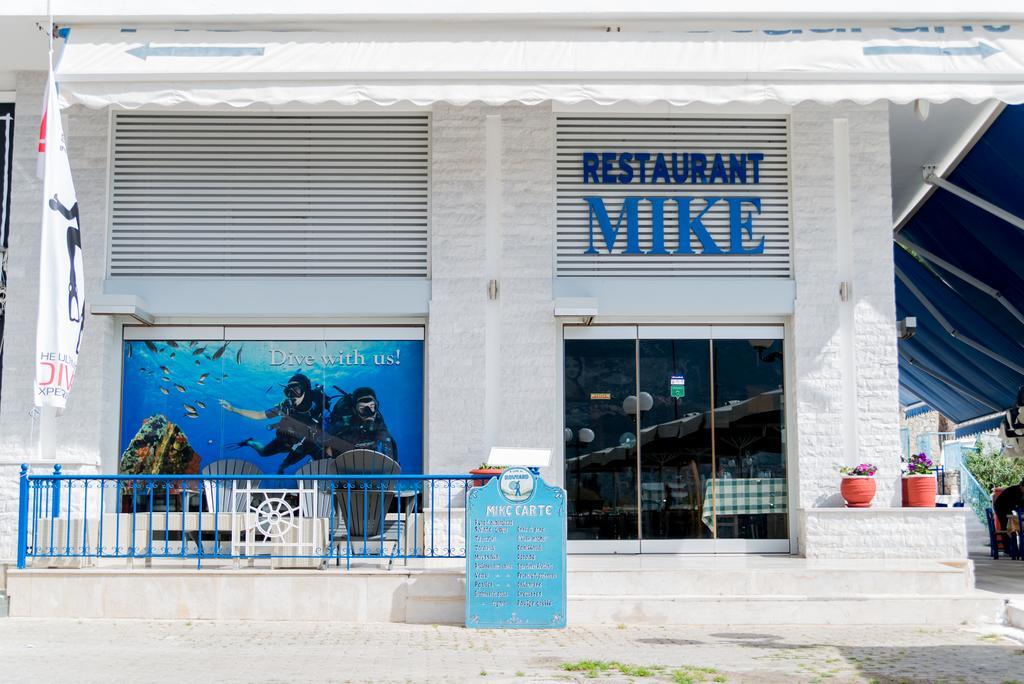 Hotel Mike Epidaurus Екстер'єр фото